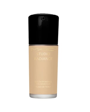 M.A.C Studio Radiance Serum-gestärkte Foundation NC12 - 30ml