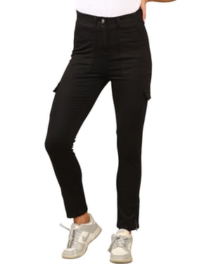 MYT Womens Cargo Chino Knöchel Grazer Hose in Schwarz