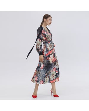 Wickelkleid mit Makro-Blumendruck und Schrägband aus Satin