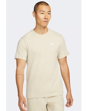 Nike Sportswear Club Herren-T-Shirt in Beige
