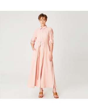 Langes minimalistisches Hemdkleid