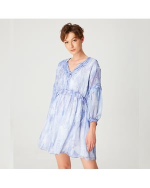Kurzes Trapezkleid aus Chiffon mit abstraktem Druck