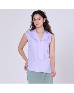 Ärmellose Bluse mit breitem, flachem Kragen