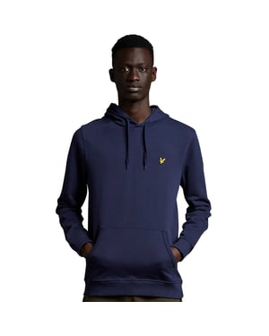 Der Lyle & Scott Kapuzenpullover ist Teil unserer Essentials-Reihe. Der aus 100% Baumwolle gefertigte Kapuzenpullover mit normaler Passform verfügt über eine Kängurutasche, gerippte Bündchen und einen gerippten Saum - die ultimative Vielseitigkeitsschicht. Kein Kleiderschrank ist ohne ihn komplett.