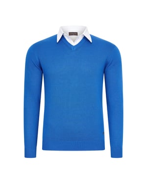 Cappuccino Italia Mock-Pullover für Herren. Der Pullover besteht aus 50% Baumwolle und 50% Polyester und hat eine normale Passform. Der Pullover hat einen Hemdkragen, der an den Pullover angenäht ist.  Marke: Cappuccino ItaliaModellname: Mock Pullover (mit Hemdkragen)Kategorie: Pullover für HerrenMaterialien: Baumwolle, AcrylFarbe: Königsblau, Weiß