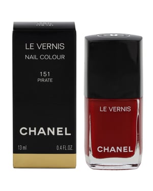 Chanel Le Vernis Longwear Nail Colour.