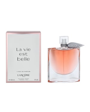 Lancome La Vie Est Belle Edp Spray.