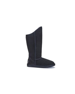 Gemütliche hohe schwarze Stiefel
