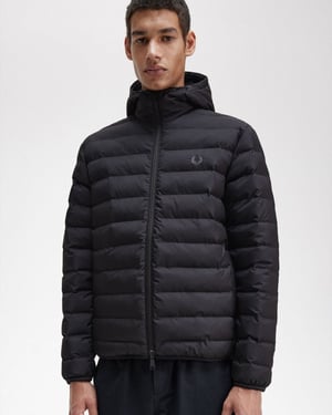 Fred Perry Herren Jacke mit Kapuze isoliert