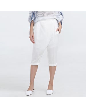 Satinbesetzte Capri-Hose nach Maß