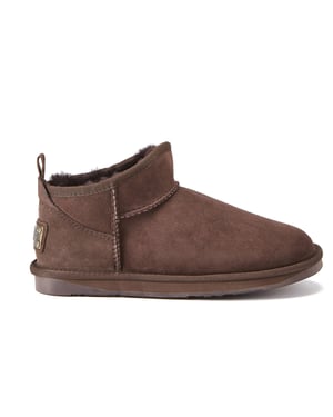 Gemütliche, ultrakurze Beva-Stiefel