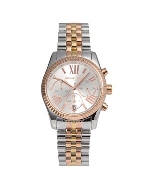 Stylische Damenuhr der Marke Michael Kors in Silber und Gold. Die Uhr hat ein Stahlarmband, das mit einer Faltschließe versehen ist. Der Durchmesser der Uhr ist 38mm und das Uhrwerk ist Quarz. Marke: Michael KorsModellname: MK5735 (38mm)Kategorie: DamenarmbanduhrMaterialien: EdelstahlFarben: Silber, Gold, RosaUhr: Quarz