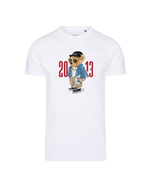 Skater Bear Tee von Ballin Est. 2013 in der farbe Weiss und in größe 3XL.