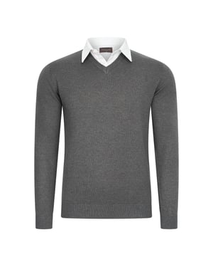 Cappuccino Italia Mock-Pullover für Herren. Der Pullover besteht aus 50% Baumwolle und 50% Polyester und hat eine normale Passform. Der Pullover hat einen Hemdkragen, der an den Pullover angenäht ist.  Marke: Cappuccino ItaliaModellname: Mock Pullover (mit Hemdkragen)Kategorie: Pullover für HerrenMaterialien: Baumwolle, AcrylFarbe: anthrazitgrau, weiß