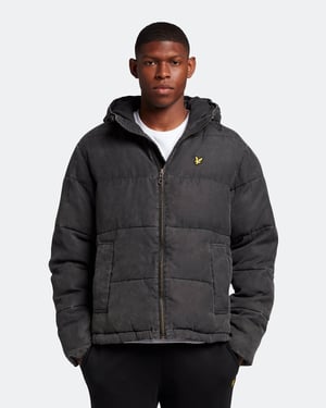 Lyle & Scott Gewaschene wattierte Jacke in Schwarz
