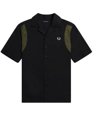 Fred Perry Schwarzes, kurzärmliges Bowlinghemd mit Einsätzen