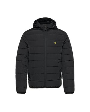 Bleiben Sie mit der leichten Pufferjacke von Lyle & Scott vor den Elementen geschützt. Die leichte Pufferjacke mit regulärer Passform aus strapazierfähigem und weichem Polyester und verstellbarer Kapuze ist die perfekte Übergangsjacke für jedes Wetter.