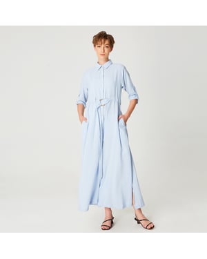 Langes minimalistisches Hemdkleid