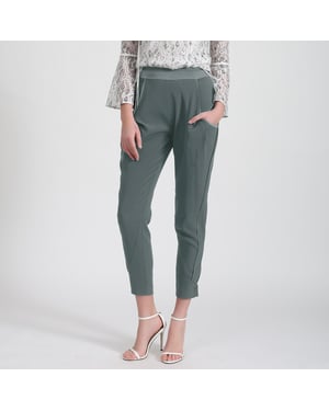 Konisch zulaufende Hose aus Bi-Material