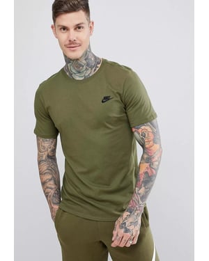 Nike Sportswear Club Herren-T-Shirt in Olive