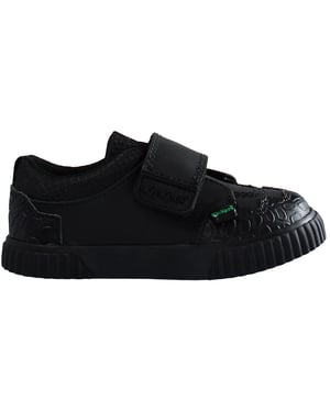 Kicker schwarze Schuhe mit schwarzen Kindern