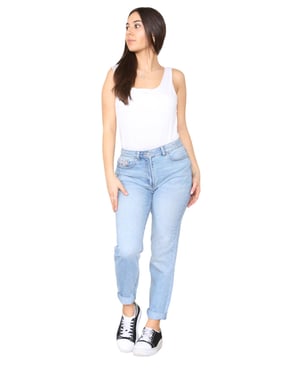 M&Co Damen-Mom-Jeans mit hohem Bund und schmal zulaufendem, geradem Bein