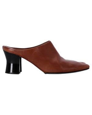 The Row Adela Absatzmules aus braunem Leder