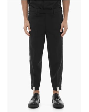 Low-Rise Slim Fit Hose in Schwarz