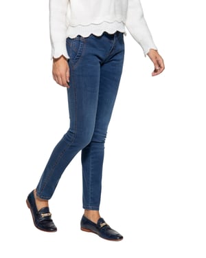 Amor, Truth & Trust Damen ATT JEANS Damen Jeans mit legeren Waschungen Zoe blau