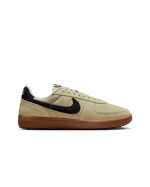 WMNS NIKE FIELD GENERAL