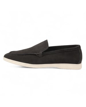 Robuste schwarze Slip-On-Loafer für Herren mit gepolsterter Innensohle