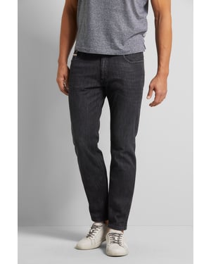 Bugatti Herren Jeans mit einem leichten Used-Look