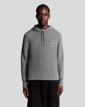 Lyle & Scott gestrickter Kapuzenpullover mit Schriftzug - Grau