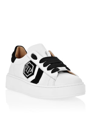 Leather Lo-Top Sneakers Hexagon