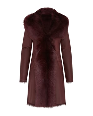 Burgunderroter Trenchcoat aus Schaffellleder mit Kapuze für Damen in Toscana-Optik - Coast