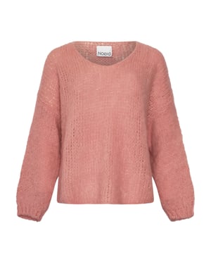Leilahni Strick in Blush