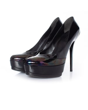 Gucci Plateau-Pumps in schwarzem Ölglanz-Look