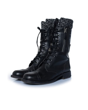 Chanel Schwarze Leder-Tweed-Stiefeletten mit CC-Logo