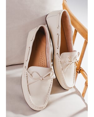 Wittchen Damen-Ledermokassins mit Riemen, Creme, Naturleder