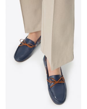 Wittchen Damen-Ledermokassins mit Riemen, Marineblau und Braun, Naturleder