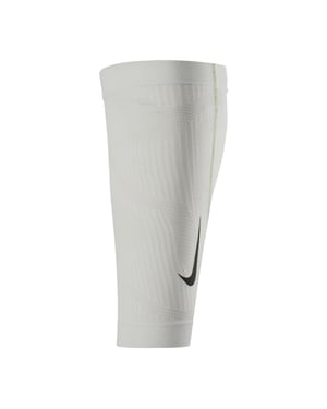 Nike - "Zoned" Wadenärmel, Jerseyware (Weiß)