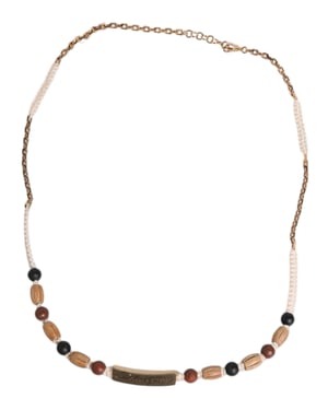 Perlenholz-Halskette mit Metallkette