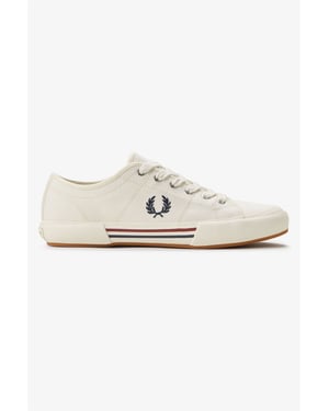 Fred Perry B708 Vintage Tennis Canvas Herren Sneakers Weiß