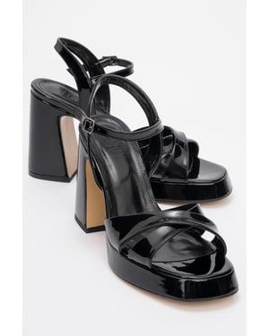 Yvonne Plateau-Sandalen