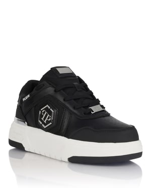 Low-Top Sneakers Sk8R