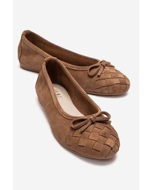 Nopos Leder Cap-Toe Ballerina
