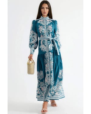 Maxikleid mit Stehkragen und Gürtel
