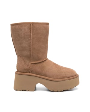Klassische kurze New Heights Stiefel
