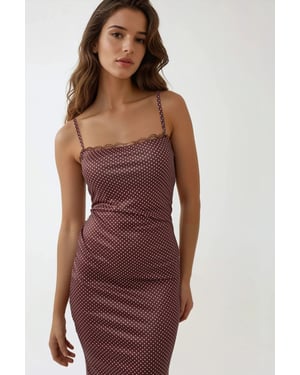 Maxikleid mit quadratischem Kragen und Spitzenverzierungen