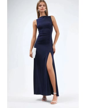 Slit-Detail-Raffiniertes Sandy-Maxi-Kleid